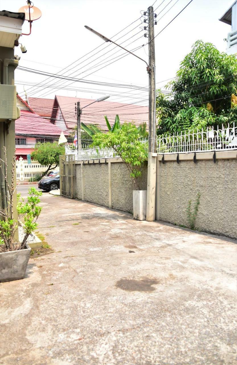 Baan Rare Guesthouse Udon Thani Zewnętrze zdjęcie